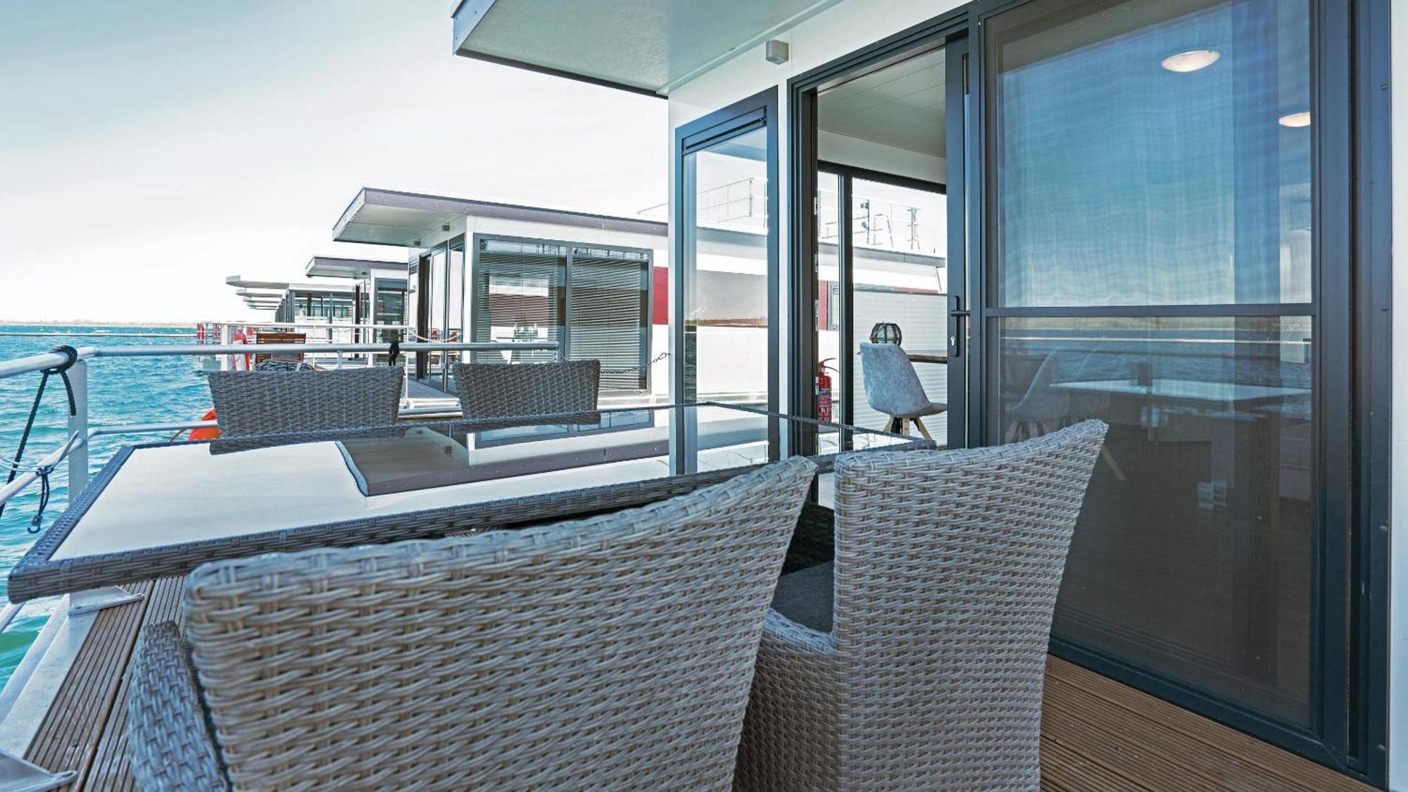 Geiseltalsee Hausboot - Floating House - Hausboot Junior Braunsbedra Dış mekan fotoğraf